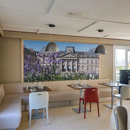 Brit Confort Nancy 酒店 吕内维尔