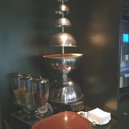 Hotell Brit Confort Nancy 3*