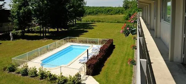 Отель Brit Confort Nancy Люневиль