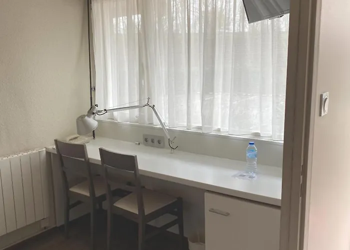 Brit Confort Nancy Отель 3*