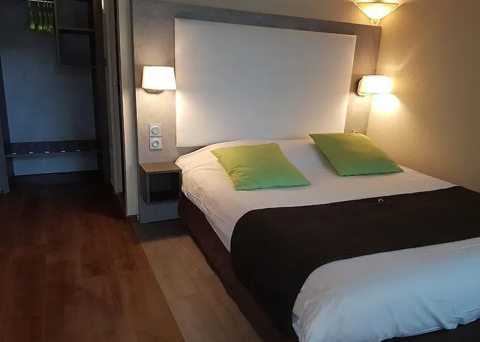 Отель Brit Confort Nancy 3*