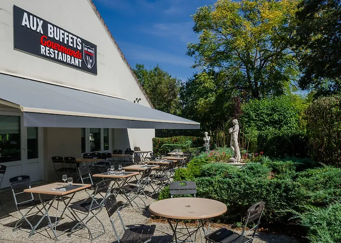 Отель Brit Confort Nancy 3*