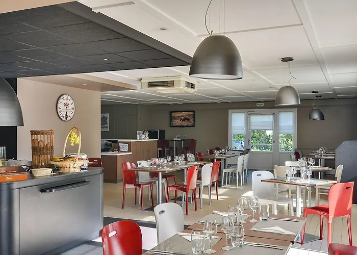 Brit Confort Nancy Отель 3*