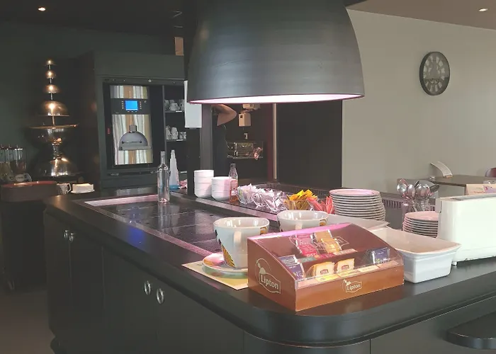 Brit Confort Nancy Отель