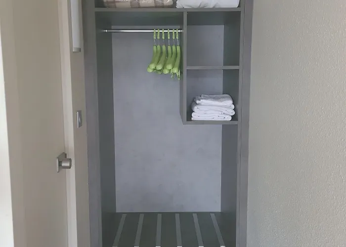 Отель Brit Confort Nancy Люневиль