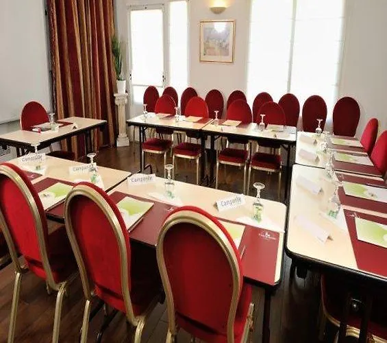 Отель Brit Confort Nancy