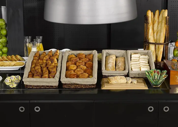 Brit Confort Nancy Отель 3*